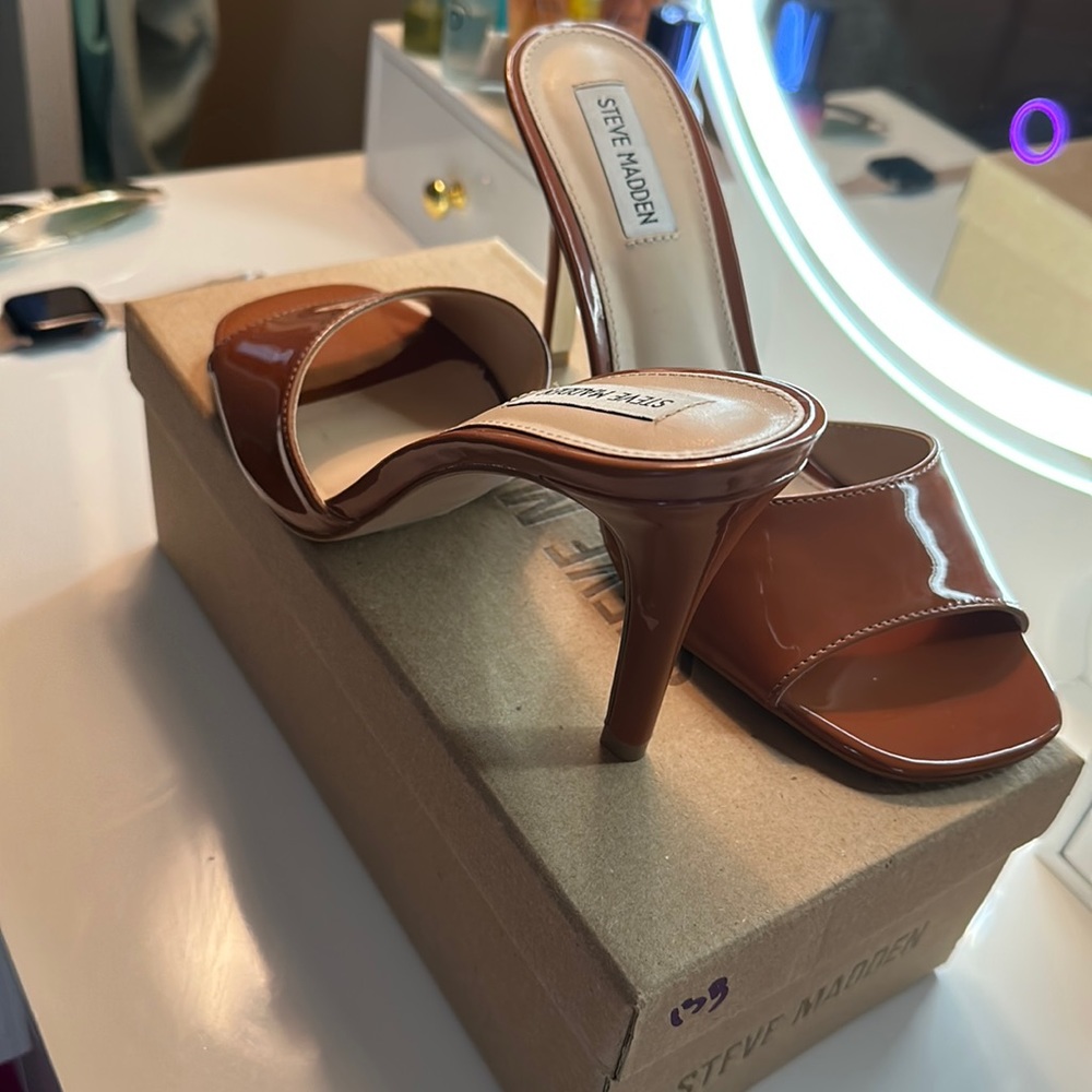 Steve Madden Tolly heel